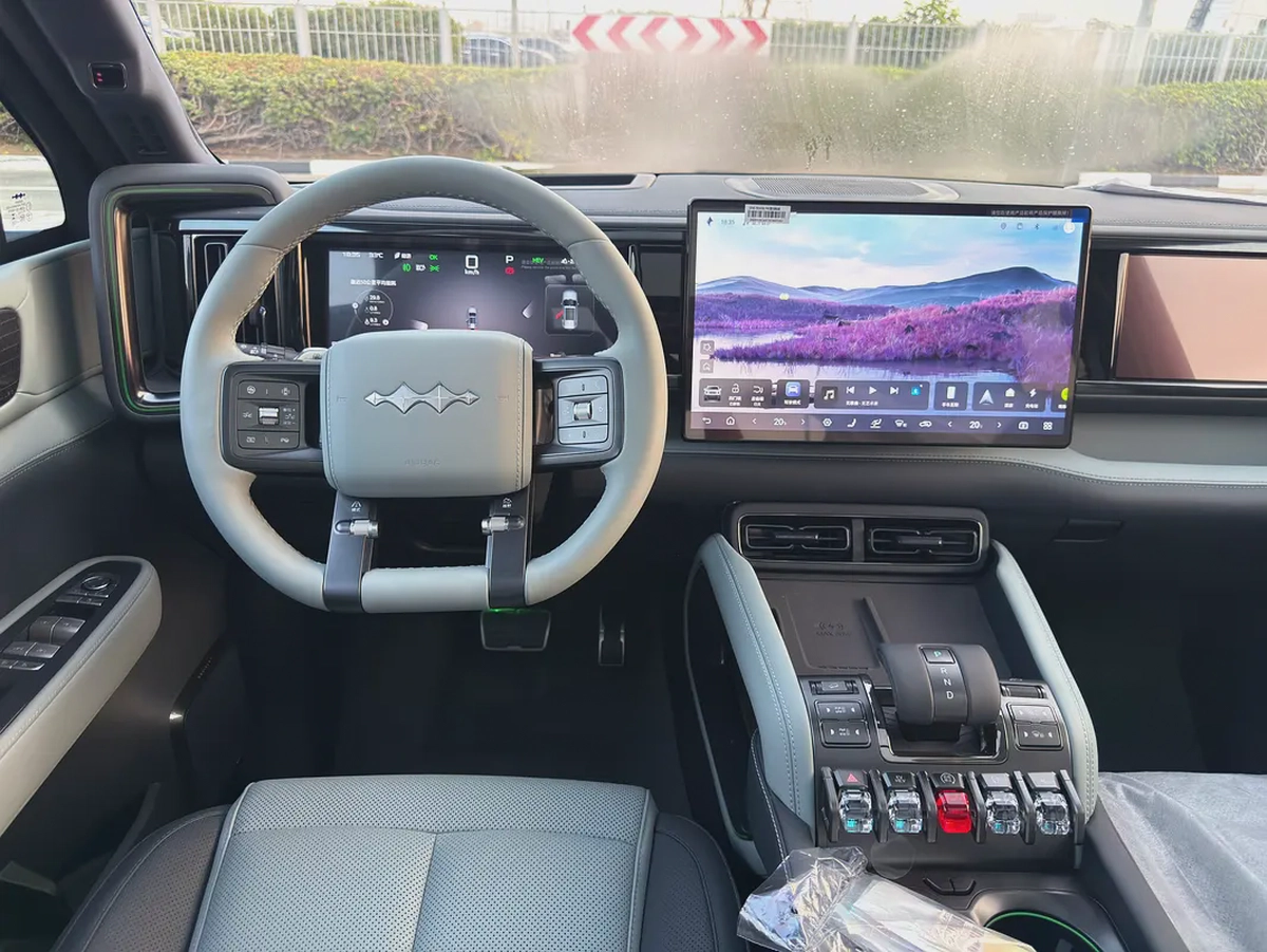 BYD Leopard 5 Ultra 2026 | Brand New | Off-Road Luxury SUV-9-9