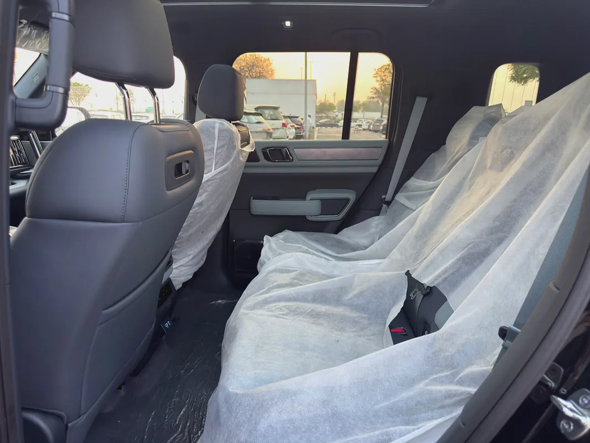 BYD Leopard 5 Ultra 2026 | Brand New | Off-Road Luxury SUV-11-11