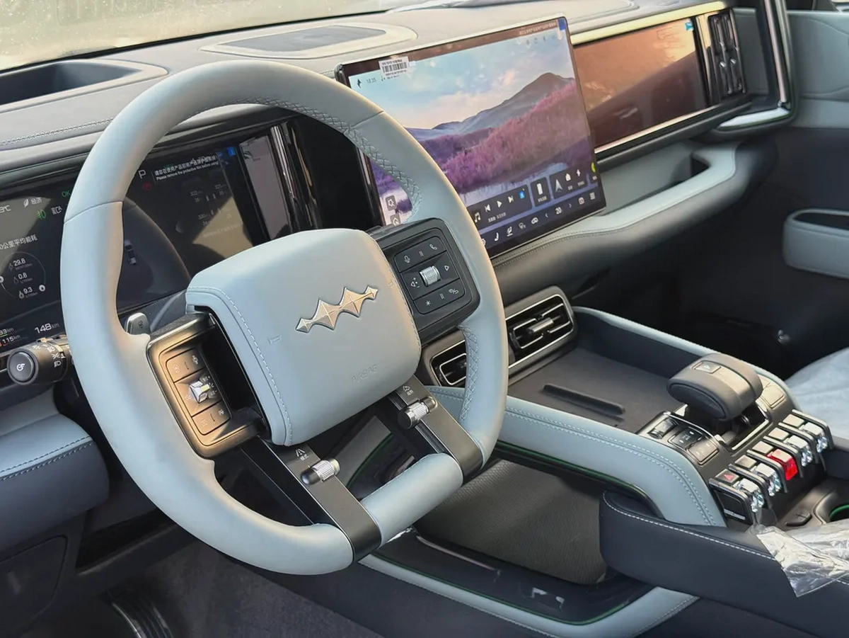 BYD Leopard 5 Ultra 2026 | Brand New | Off-Road Luxury SUV-6-6