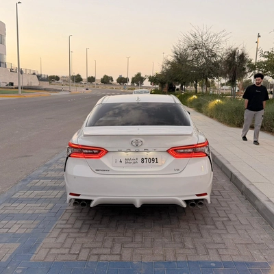 Toyota Camry Grande sport V6 2023-3