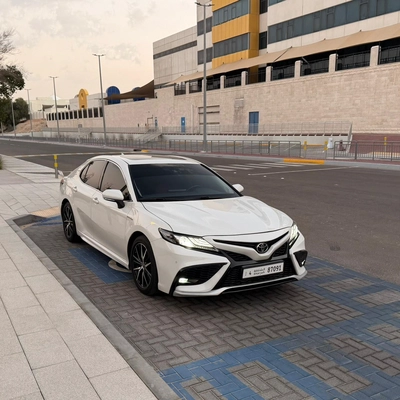 Toyota Camry Grande sport V6 2023-17