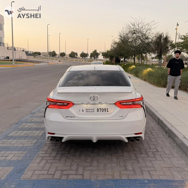 Toyota Camry Grande sport V6 2023