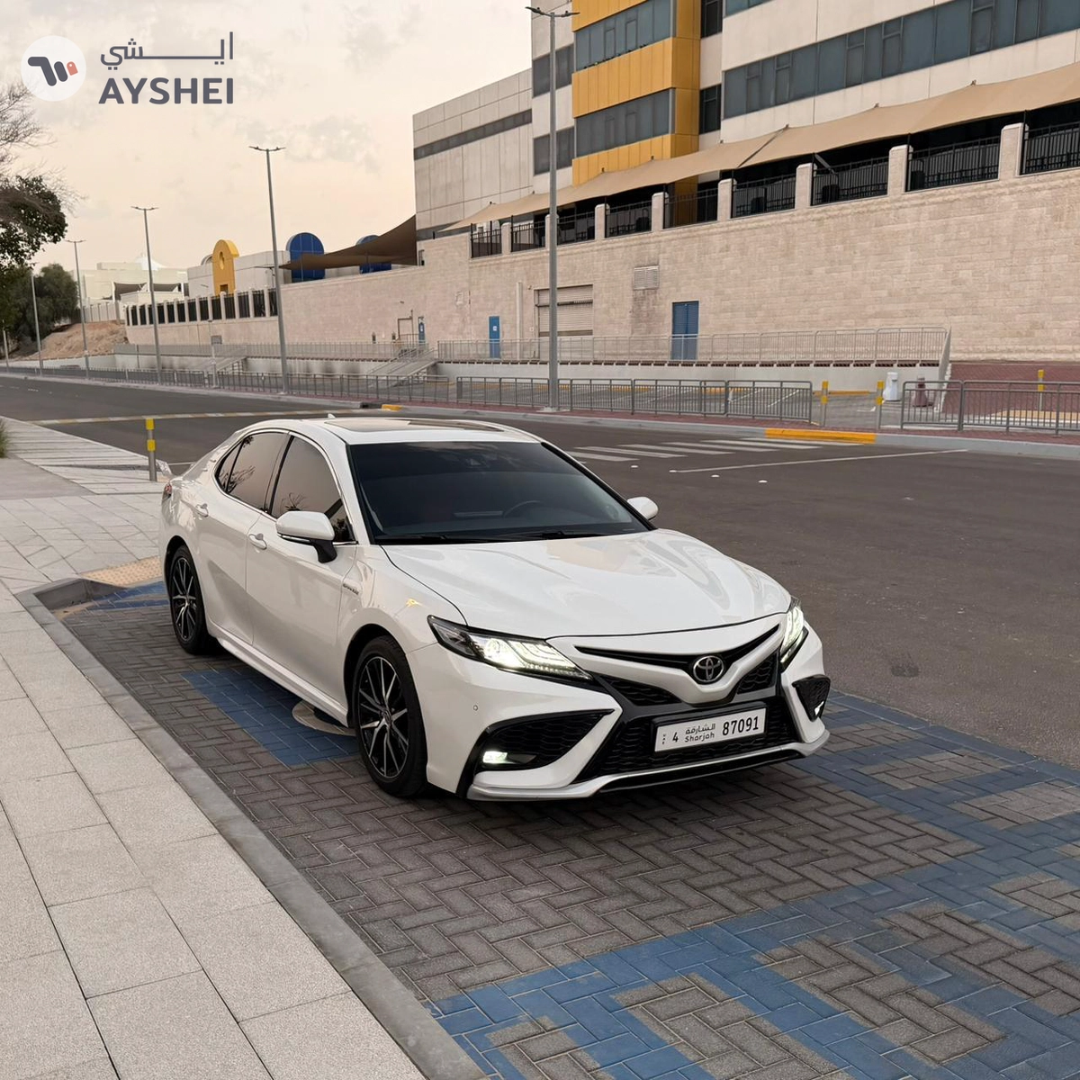 Toyota Camry Grande sport V6 2023-17-17