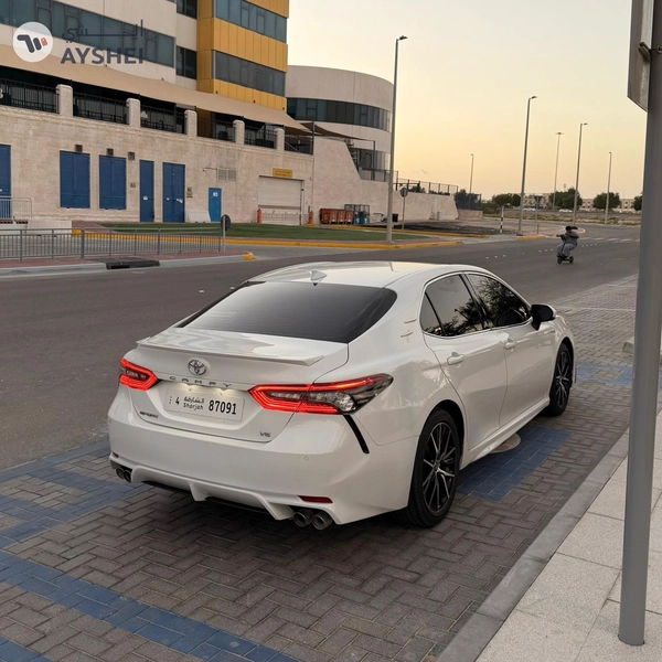 Toyota Camry Grande sport V6 2023