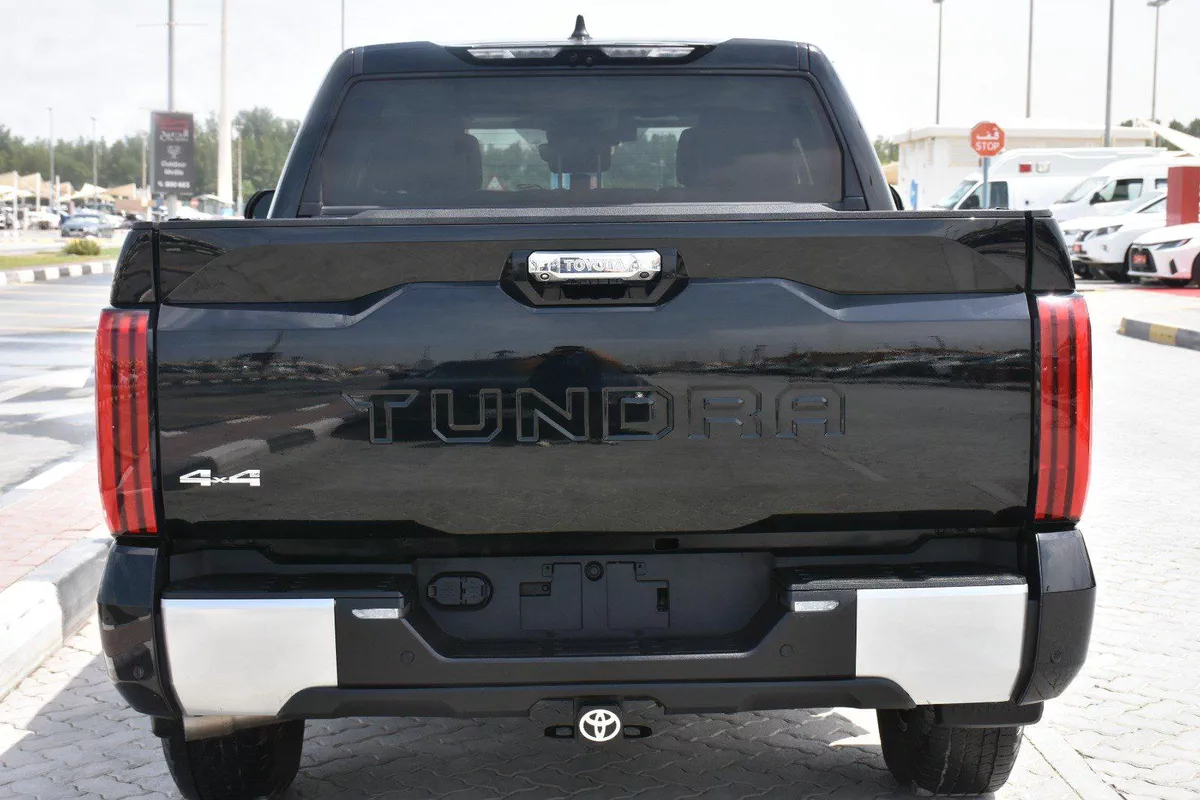 TOYOTA TUNDRA LIMITED 2024 | BLACK-6-6