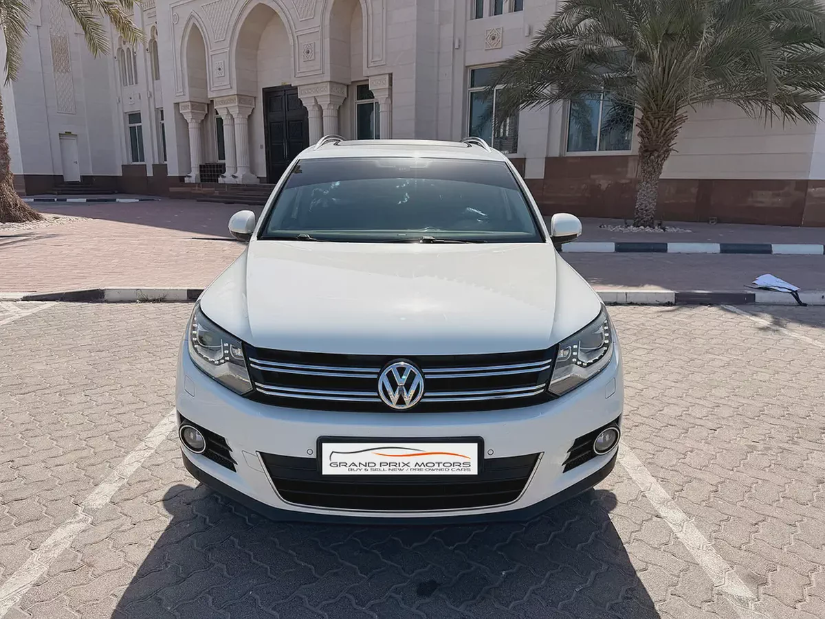 Volkswagen Tiguan 2.0 Tsi 4Motion 2016 Model GCC Specs With Partial Service History-1-1