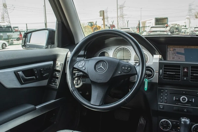 2011 - BENZ GLK300 - IMMACULATE CONDITION - ONLY 92,000 KM DONE-11