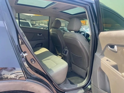 kia sportage 2015 fullopshin balck colir GCC calen car-1