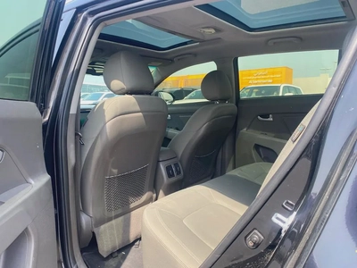 kia sportage 2015 fullopshin balck colir GCC calen car-3