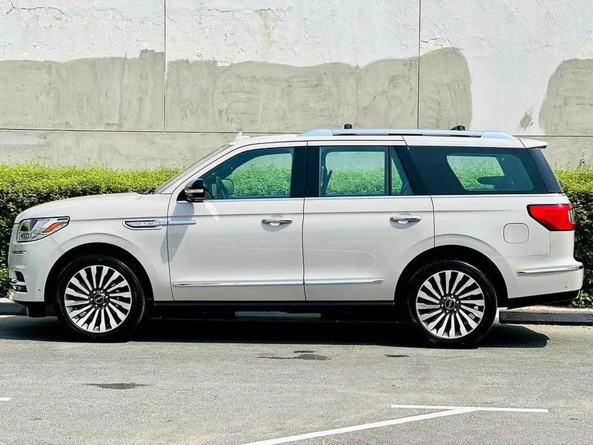 LINCOLN NAVIGATOR RESERVE | GCC SPECS | KMS: 71,000 | YEAR:2019 | FULL-SERVICE HISTORY BY AGENCY-2-2