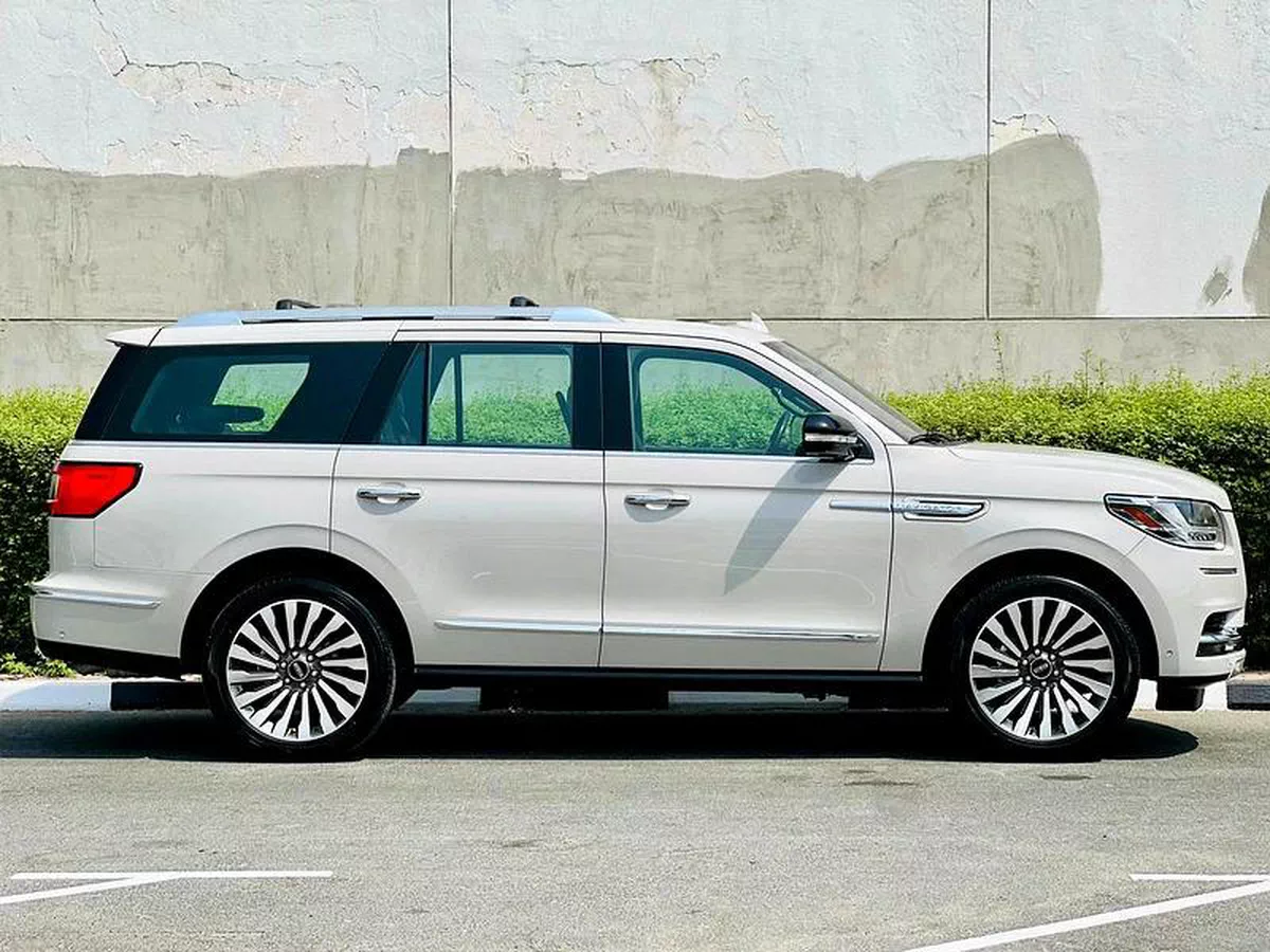 LINCOLN NAVIGATOR RESERVE | GCC SPECS | KMS: 71,000 | YEAR:2019 | FULL-SERVICE HISTORY BY AGENCY-7-7