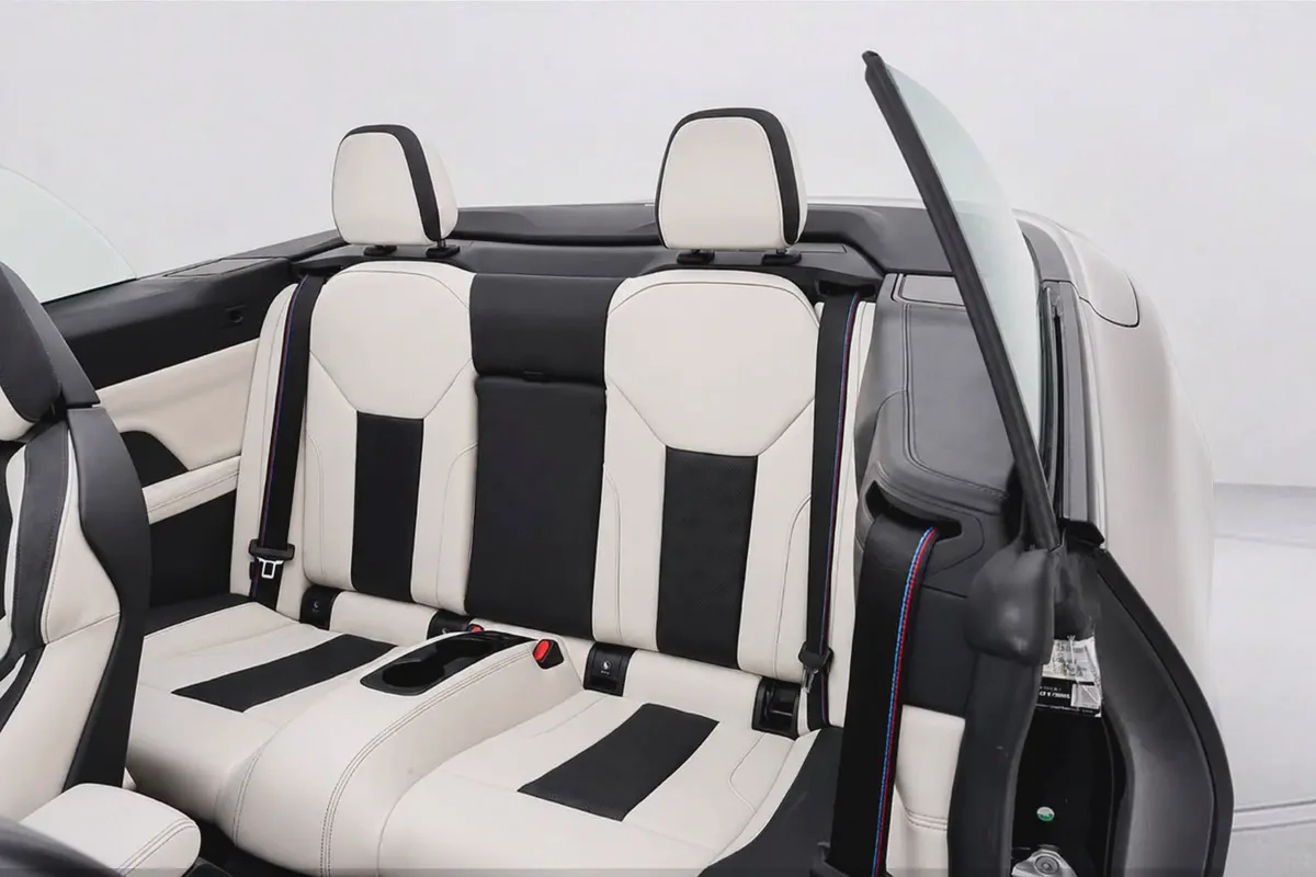 BMW M4 Competition xDrive Convertible l Excellent Condition l AED 5,287 / Monthly-14-14
