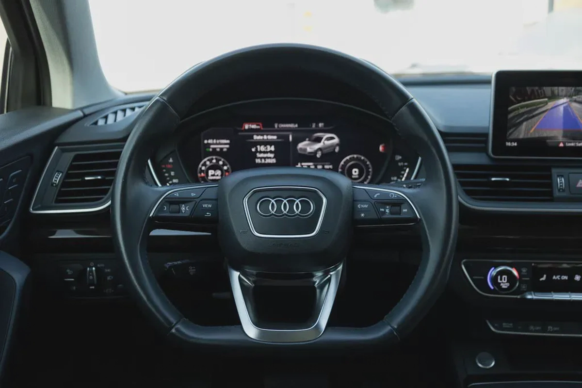 Audi Q5 2019-19-19