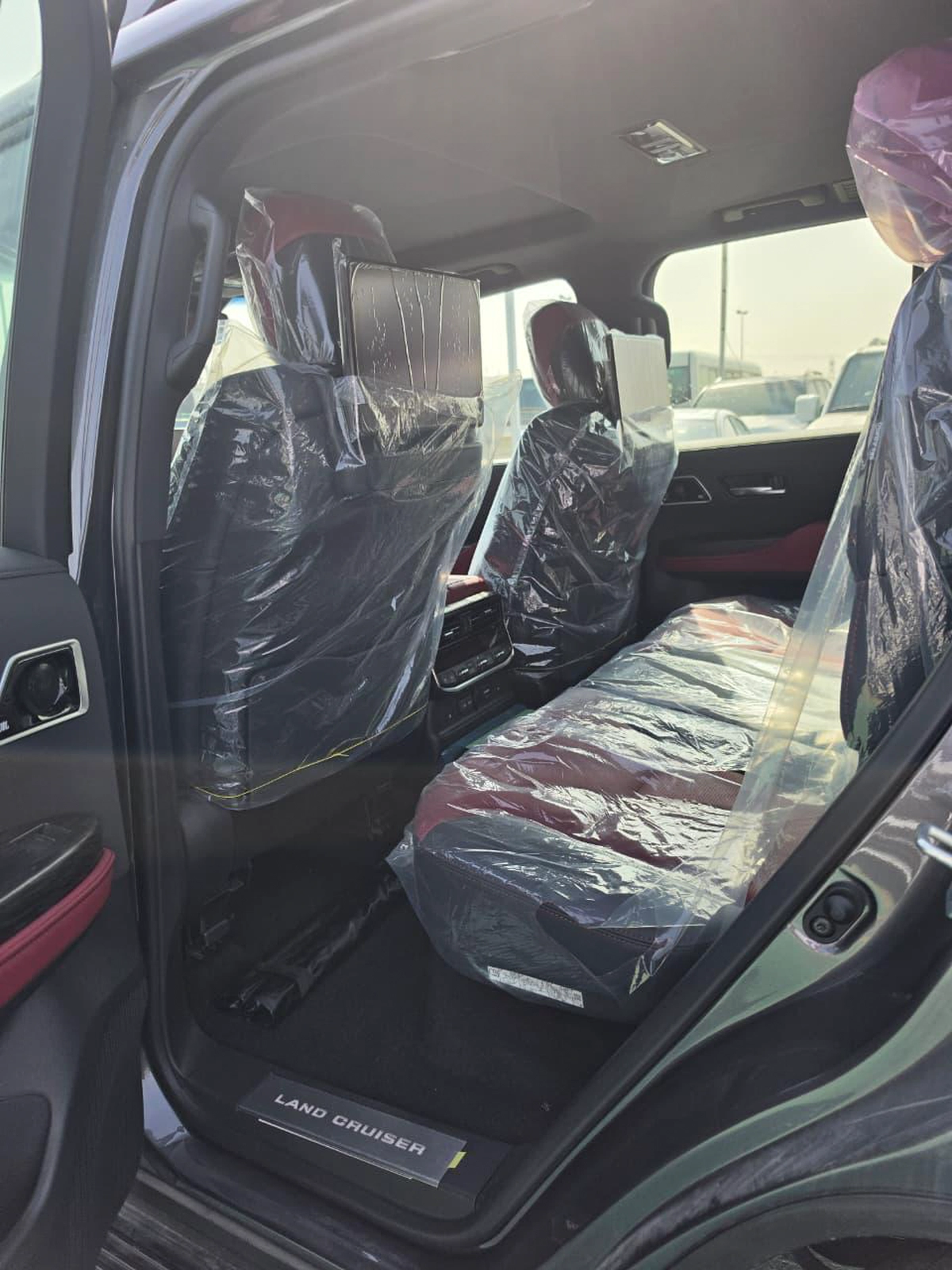Toyota Land Cruiser GR Sport Hybrid 3.5L 2026 – Grey Exterior-4-4