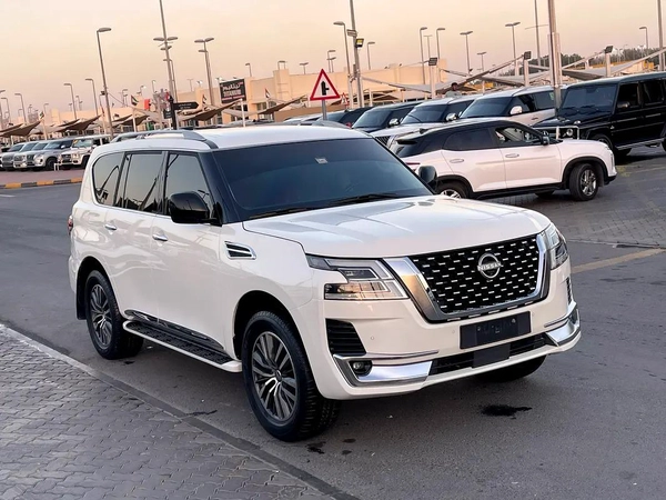 Nissan Patrol LE 2015 GCC Specs - Well Maintained