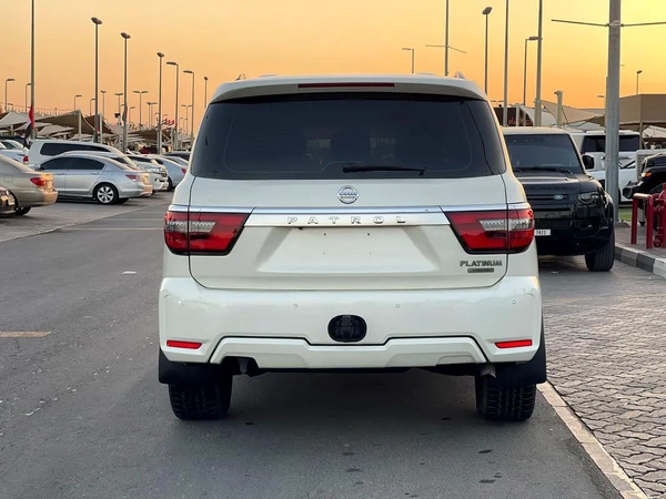 Nissan Patrol LE 2015 GCC Specs - Well Maintained