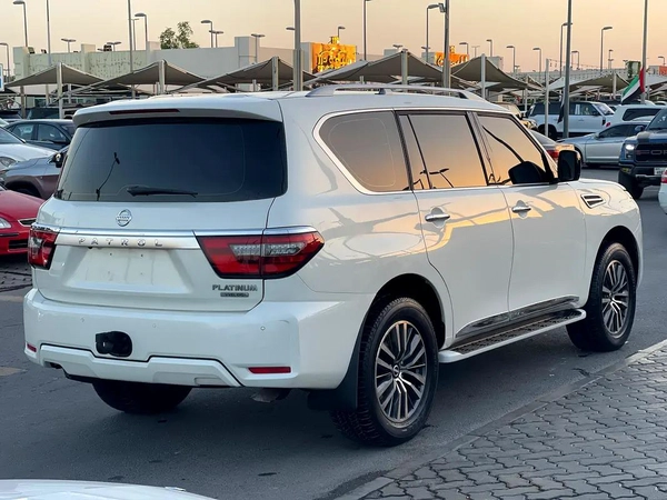Nissan Patrol LE 2015 GCC Specs - Well Maintained