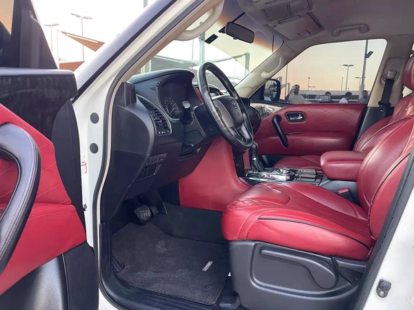 Nissan Patrol LE 2015 GCC Specs - Well Maintained