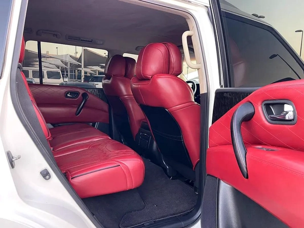 Nissan Patrol LE 2015 GCC Specs - Well Maintained