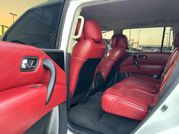 Nissan Patrol LE 2015 GCC Specs - Well Maintained