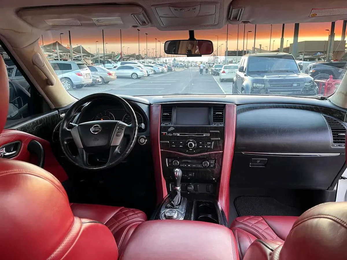 Nissan Patrol LE 2015 GCC Specs - Well Maintained-5-5