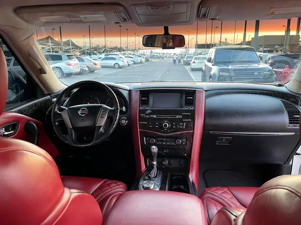 Nissan Patrol LE 2015 GCC Specs - Well Maintained