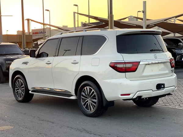Nissan Patrol LE 2015 GCC Specs - Well Maintained