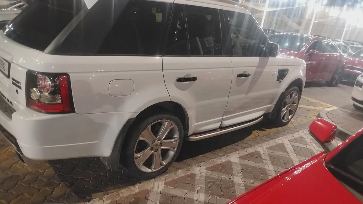 Land Rover Range Rover Sport HSE Supercharged 2011 - GCC Specs-3-3