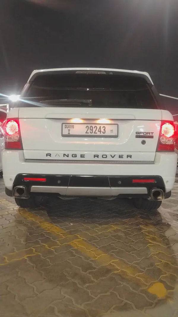 Land Rover Range Rover Sport HSE Supercharged 2011 - GCC Specs
