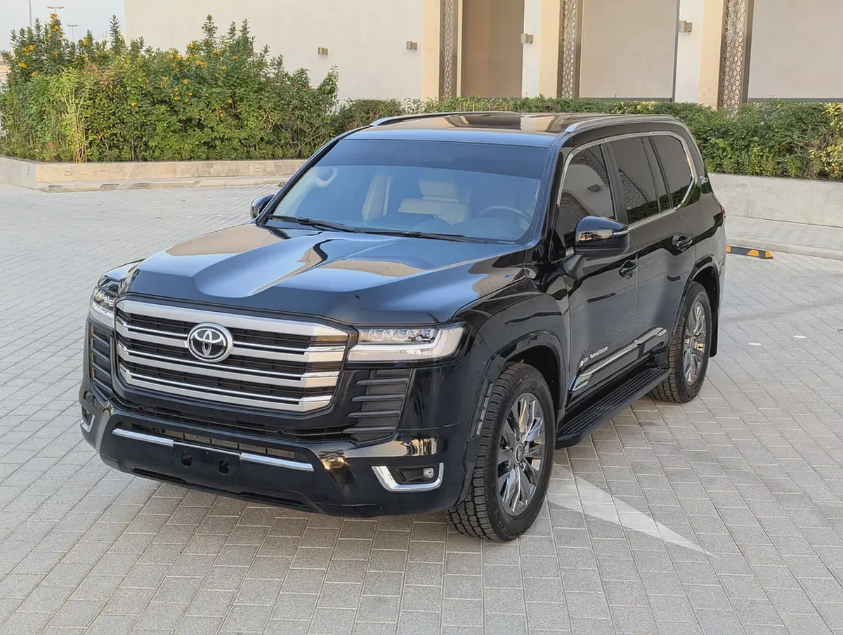 Toyota Land Cruiser GXR 2019 Facelifted 2025 | V6 4.0L | GCC Specs | Full Option | Excellent Conditi