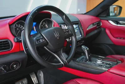 2019 - Maserati Levante SQ4 - GCC-10