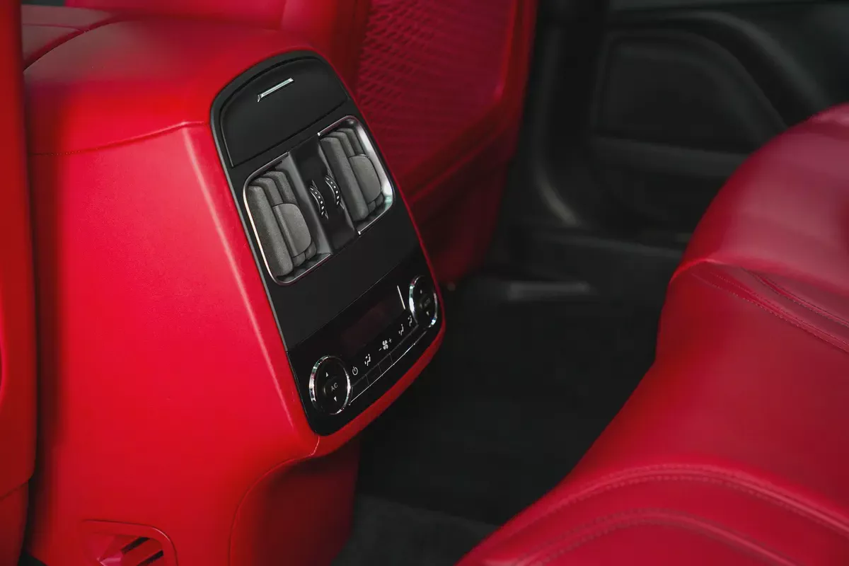 2019 - Maserati Levante SQ4 - GCC-14-14