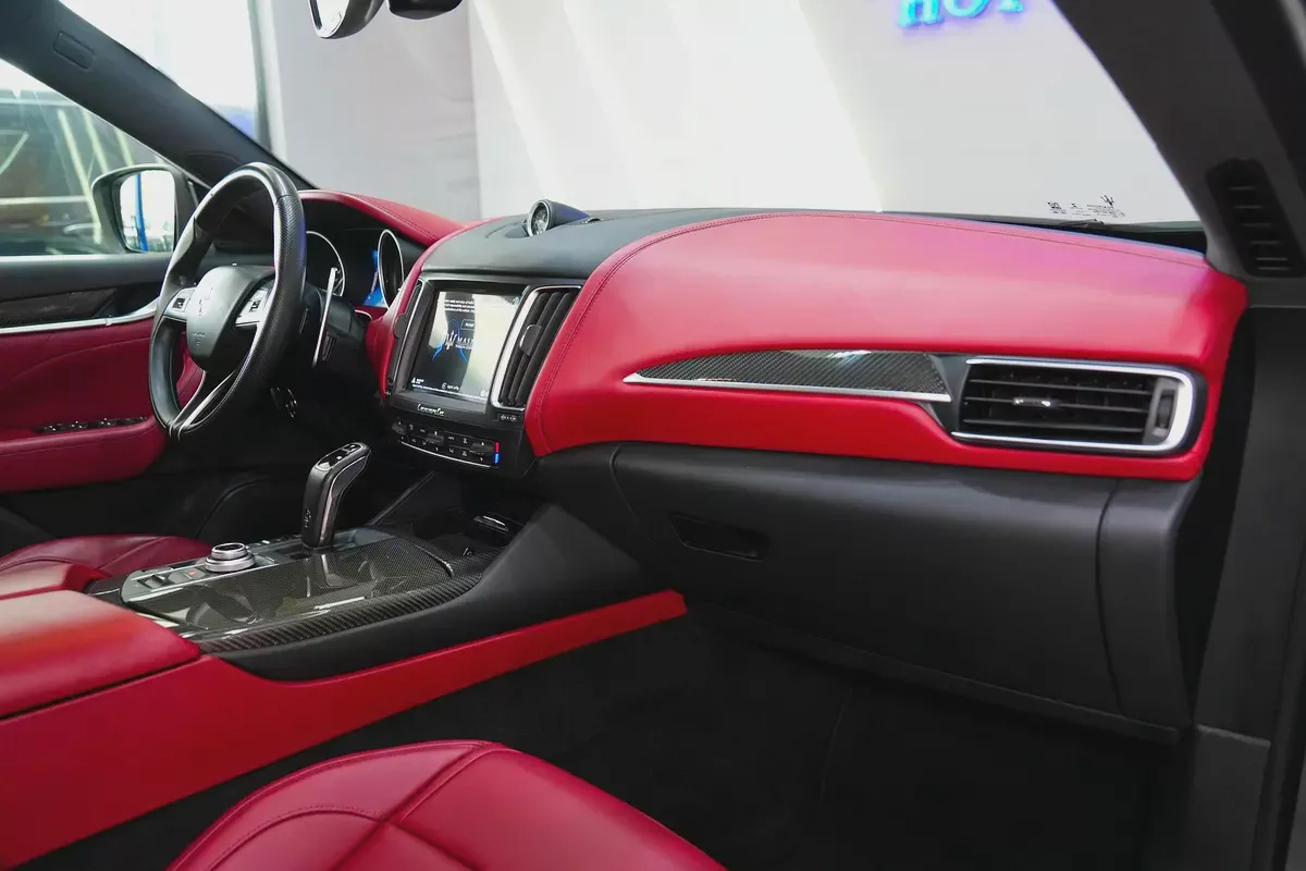 2019 - Maserati Levante SQ4 - GCC-19-19