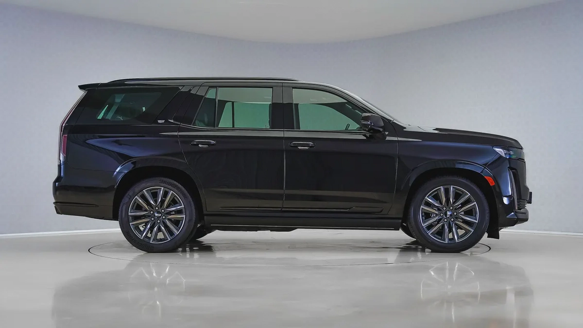 UAEs Very Best Example | AED 3,302 PM | Escalade Sport Premium 8 Seater-2-2
