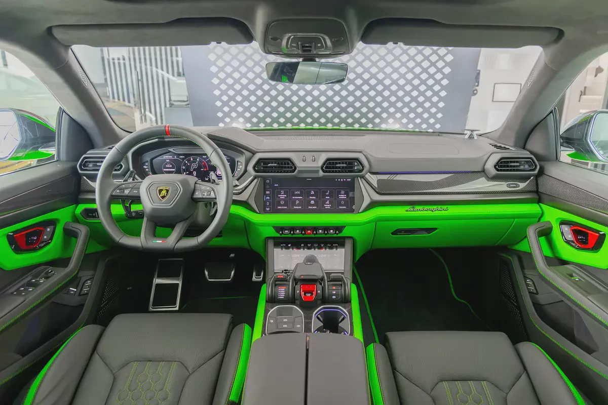 Lamborghini Urus SE | 2026 | European Specs | V8 4.0L Twin Turbo 800HP | SUV PHEV | AWD-10-10