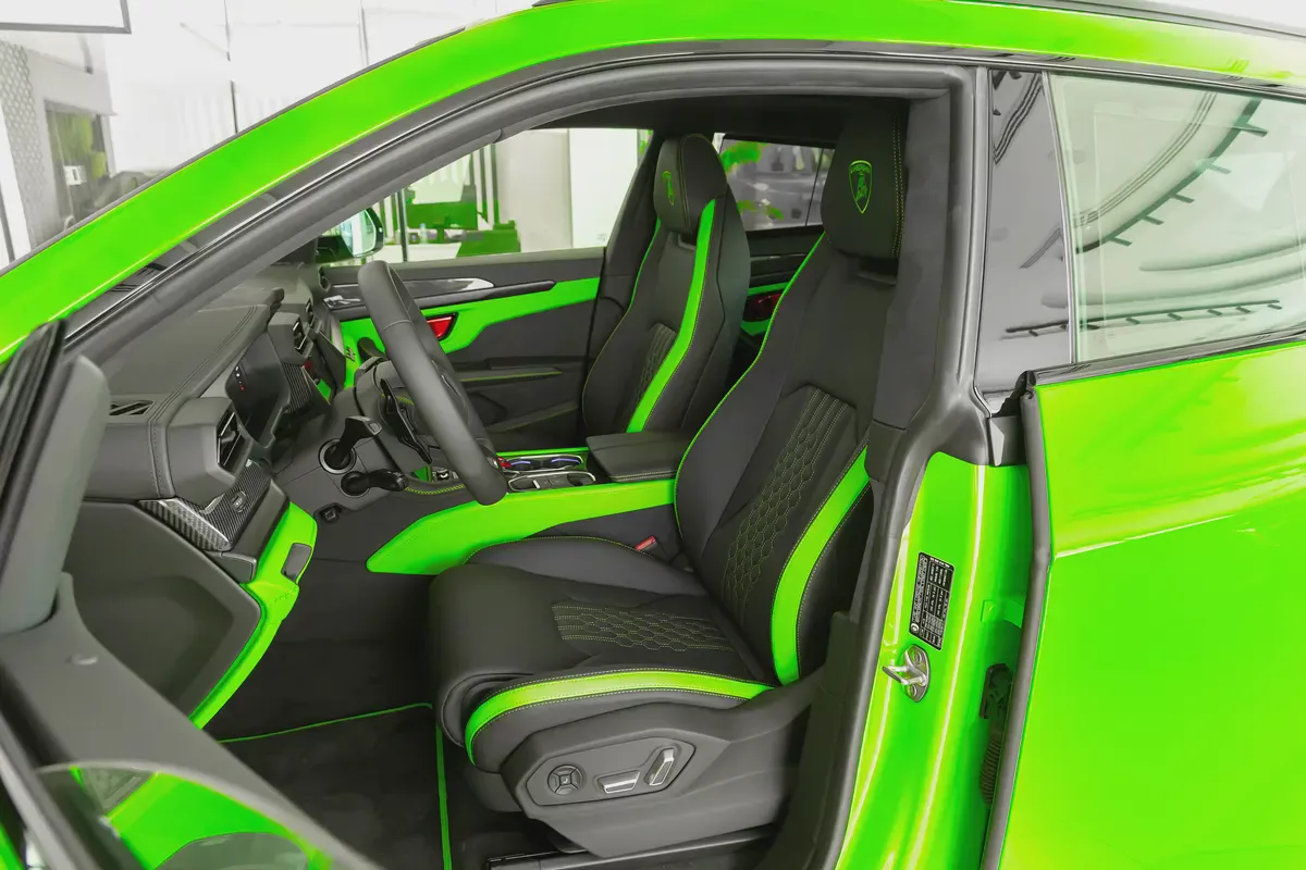 Lamborghini Urus SE | 2026 | European Specs | V8 4.0L Twin Turbo 800HP | SUV PHEV | AWD-8-8
