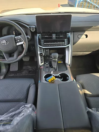 TOYOTA LAND CRUISER 3.5L V6 TWIN TURBO VX 2026-6