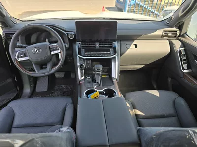 TOYOTA LAND CRUISER 3.5L V6 TWIN TURBO VX 2026-12
