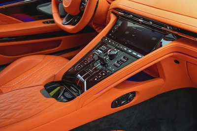 2026 ASTON MARTIN DB12-15