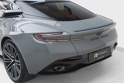 2026 ASTON MARTIN DB12-19