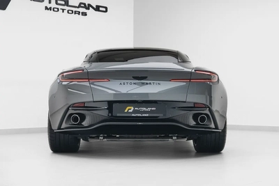 2026 ASTON MARTIN DB12-4