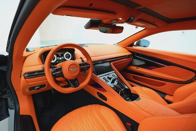 2026 ASTON MARTIN DB12-8