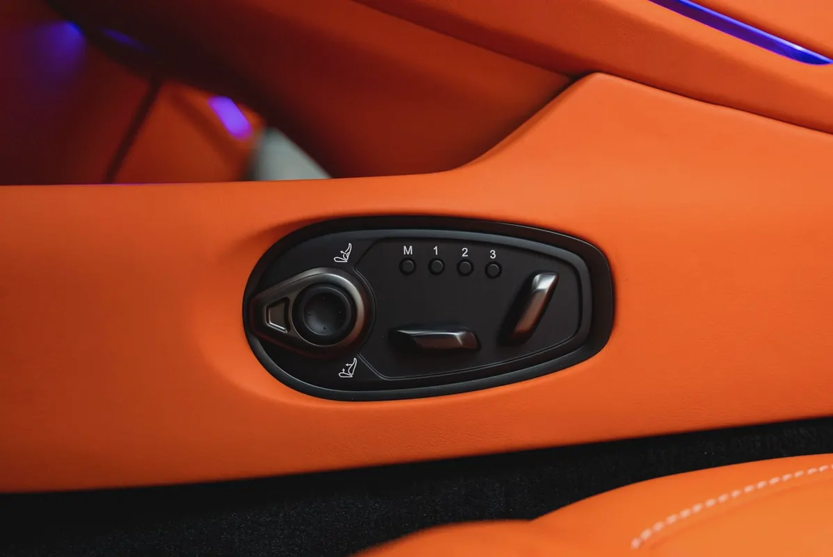 2026 ASTON MARTIN DB12-13-13