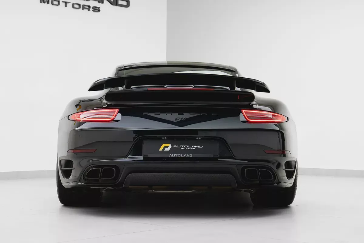 2015 PORSCHE 911 TURBO - EUROPEAN SPECS - LOW MILEAGE-4-4