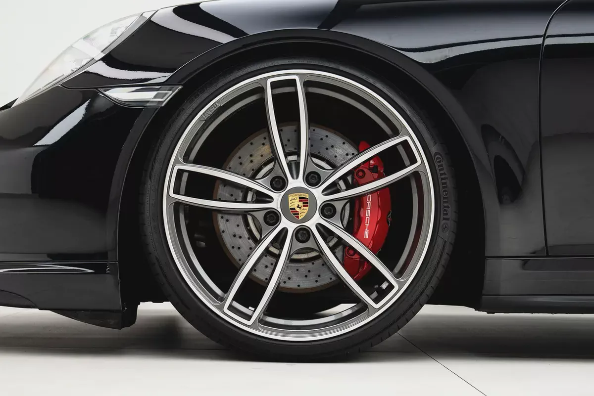 2015 PORSCHE 911 TURBO - EUROPEAN SPECS - LOW MILEAGE-5-5