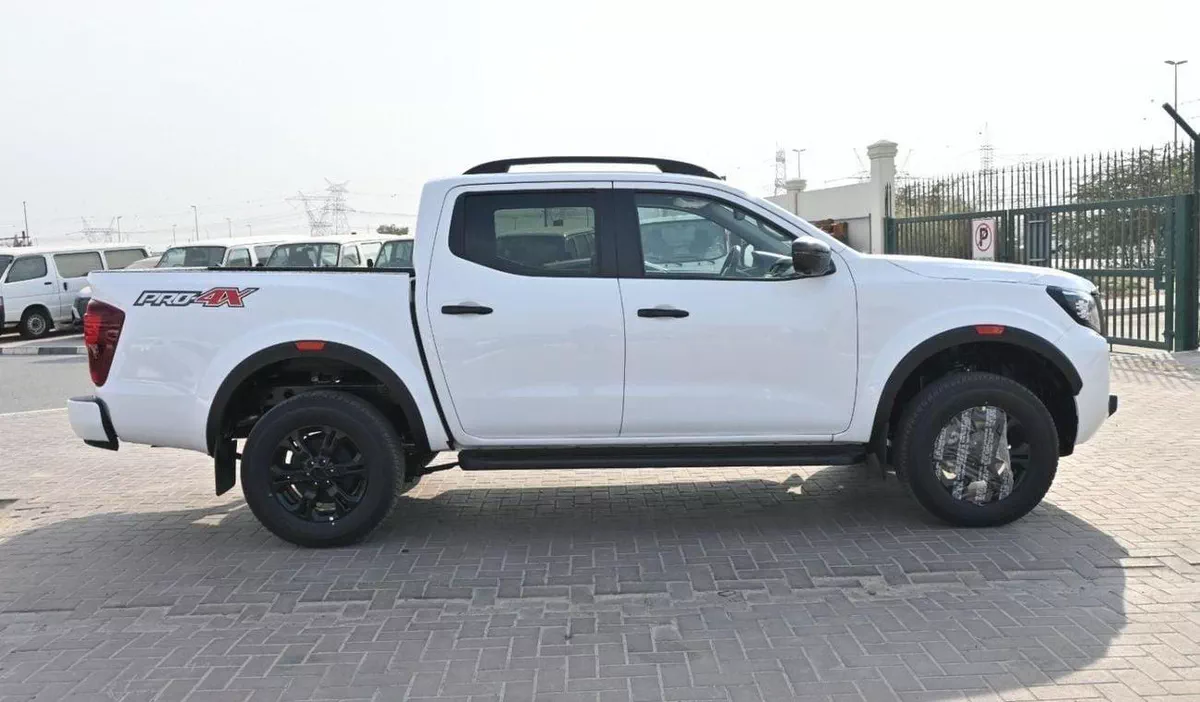 Nissan Navara Nissan Navara 2.5L diesel pro4 4x4 MY2025-7-0