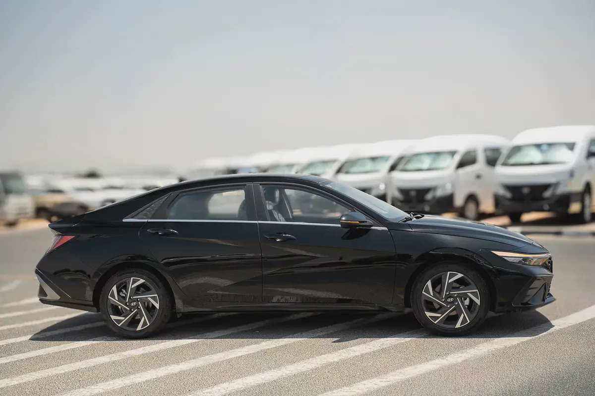 HYUNDAI ELANTRA GLX ELITE 2025 CHINESE SPECS-3-3