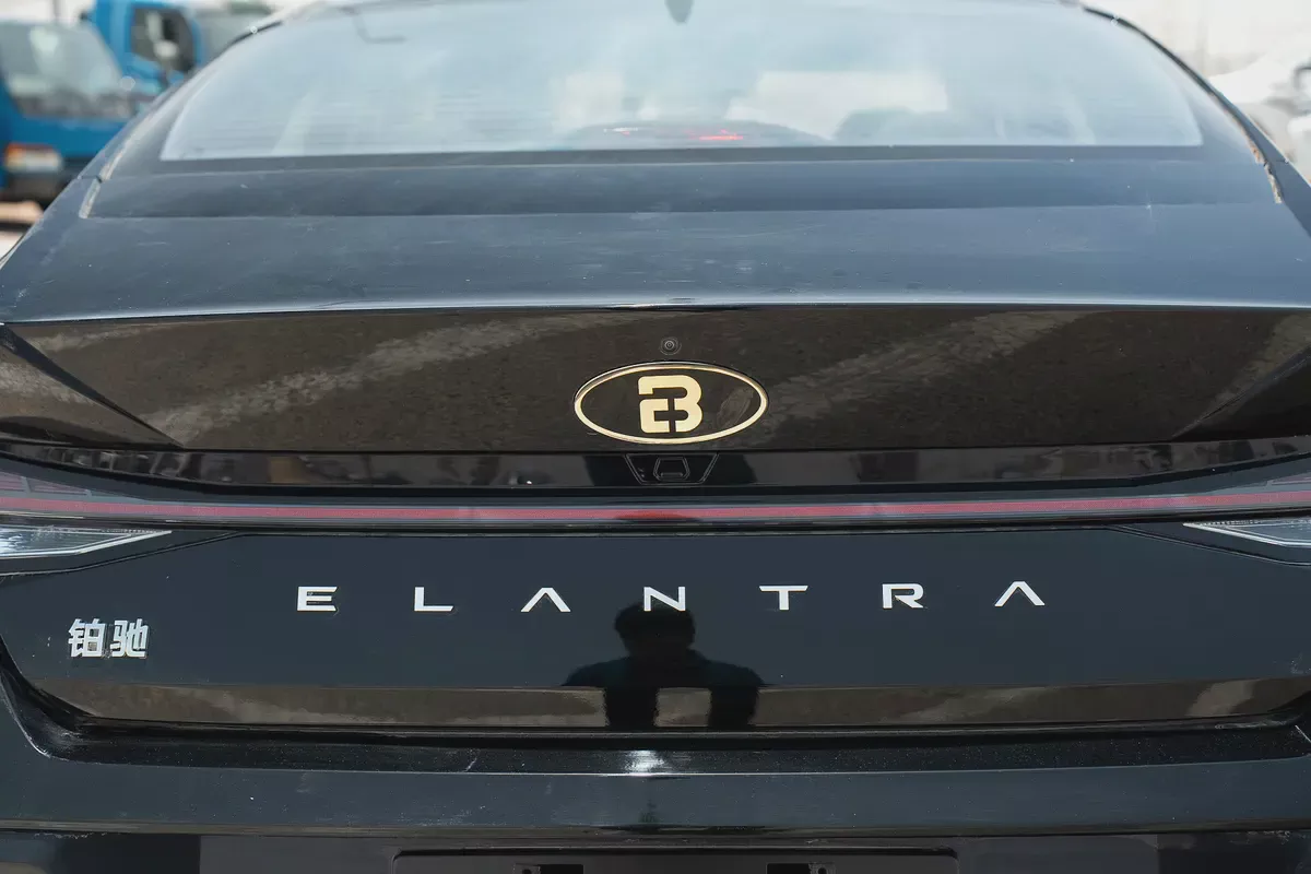HYUNDAI ELANTRA GLX ELITE 2025 CHINESE SPECS-6-6