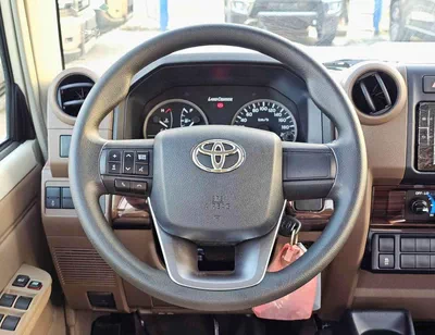 Toyota Land Cruiser Pick Up LC79 STD-E / DOUBLE CABIN MANUAL / 2.8L V4 DIESEL 4WD / SNORKEL (CODE # STD-E)-13