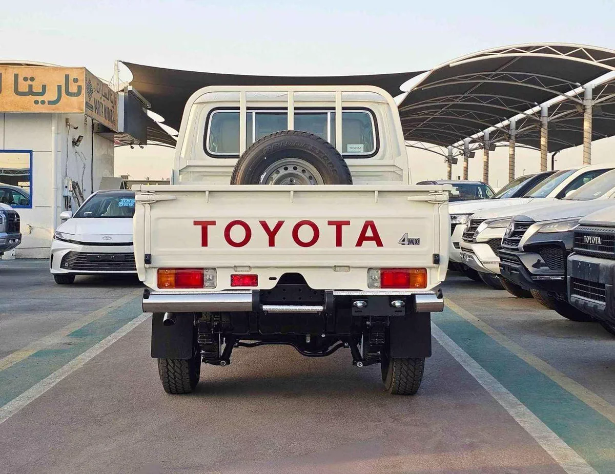 Toyota Land Cruiser Pick Up LC79 STD-E / DOUBLE CABIN MANUAL / 2.8L V4 DIESEL 4WD / SNORKEL (CODE # STD-E)-3-0